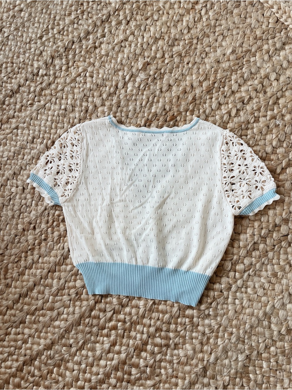 Lacemade Vintage-Inspired Crochet Sleeve Top in Cream & Light Blue Size M - Picture 8 of 8